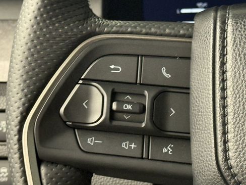 Used 2025 Toyota Tacoma Trailhunter image 20