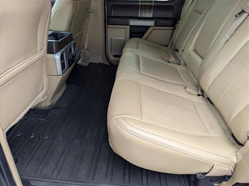 Used 2019 Ford F150 Lariat AWD/4WD image 17