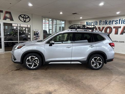 Used 2022 Subaru Forester Touring w/ Popular Package #2 AWD/4WD image 7