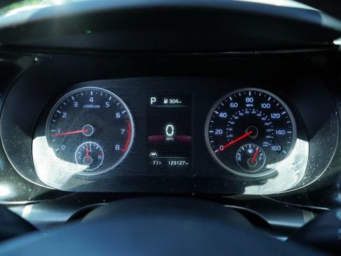 Used 2022 Kia K5 GT FWD image 25