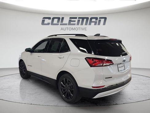 Used 2023 Chevrolet Equinox RS image 3