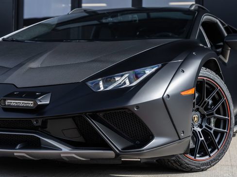 Used 2023 Lamborghini Huracan Sterrato AWD/4WD image 19