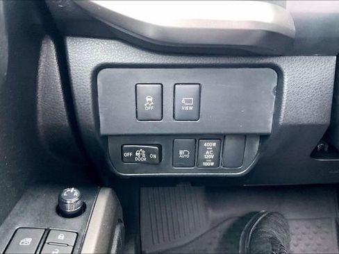 Used 2023 Toyota Tacoma Limited w/ Black Out Package (TMS) image 33
