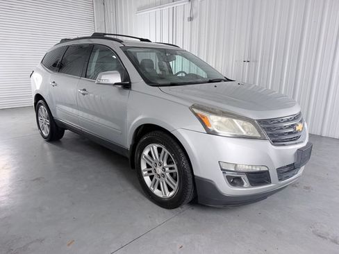 Used 2014 Chevrolet Traverse LT w/ All-Star Edition FWD image 3