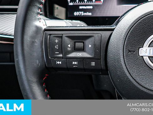 Used 2025 Nissan Kicks SR image 27