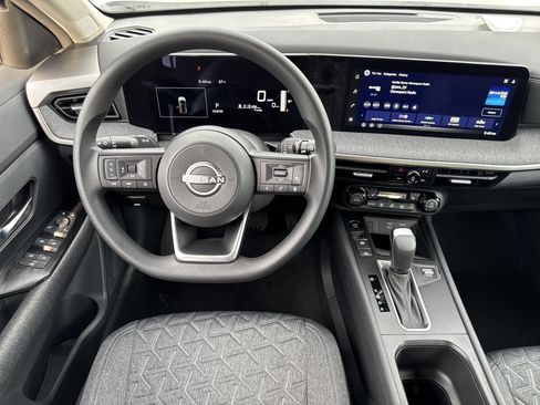 New 2026 Nissan Kicks SV w/ Cold Weather Package AWD/4WD image 13