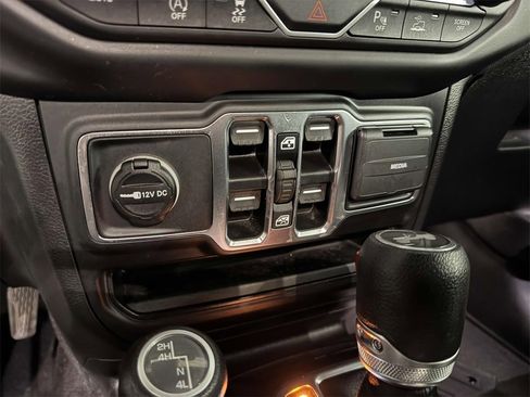 Used 2021 Jeep Wrangler Unlimited Sport S w/ Sun And Sound Package image 25