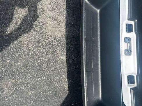 Used 2018 Chevrolet Express 2500 RWD image 14