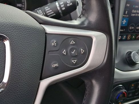 Used 2020 GMC Acadia SLT w/ LPO, Floor Liner Package image 26