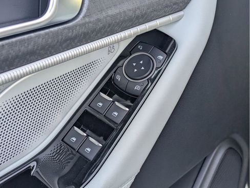 New 2026 Ford Explorer Platinum AWD/4WD image 13