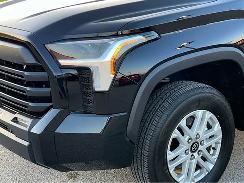 Used 2025 Toyota Tundra SR5 w/ SR5 Convenience Package image 5