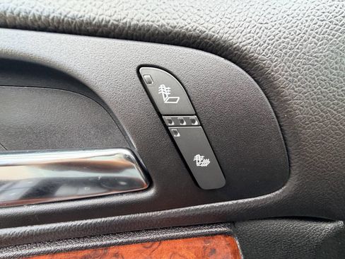 Used 2013 Chevrolet Tahoe LT AWD/4WD image 59