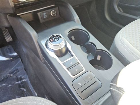 Used 2021 Ford Escape SE image 13