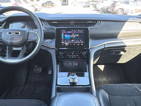 Used 2023 Jeep Grand Cherokee L Altitude image 18