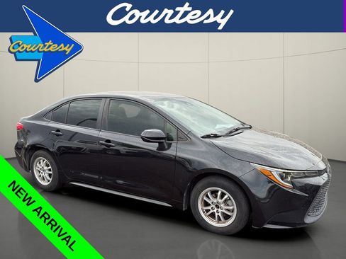 Used 2022 Toyota Corolla LE w/ Carpet Mat Package (TMS) FWD image 1