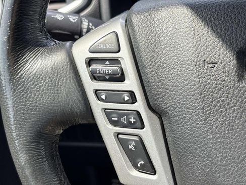 Used 2019 Nissan Titan SV w/ SV Convenience Package RWD image 27