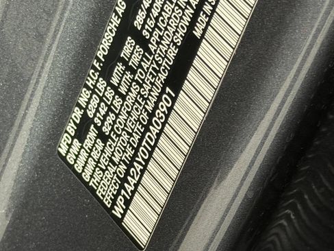 Certified 2026 Porsche Cayenne AWD/4WD image 28