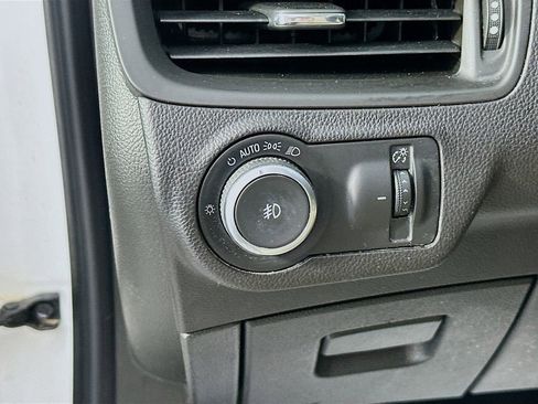 Used 2020 Buick Envision Essence FWD image 10