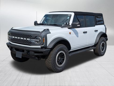 Used 2022 Ford Bronco Badlands AWD/4WD image 3