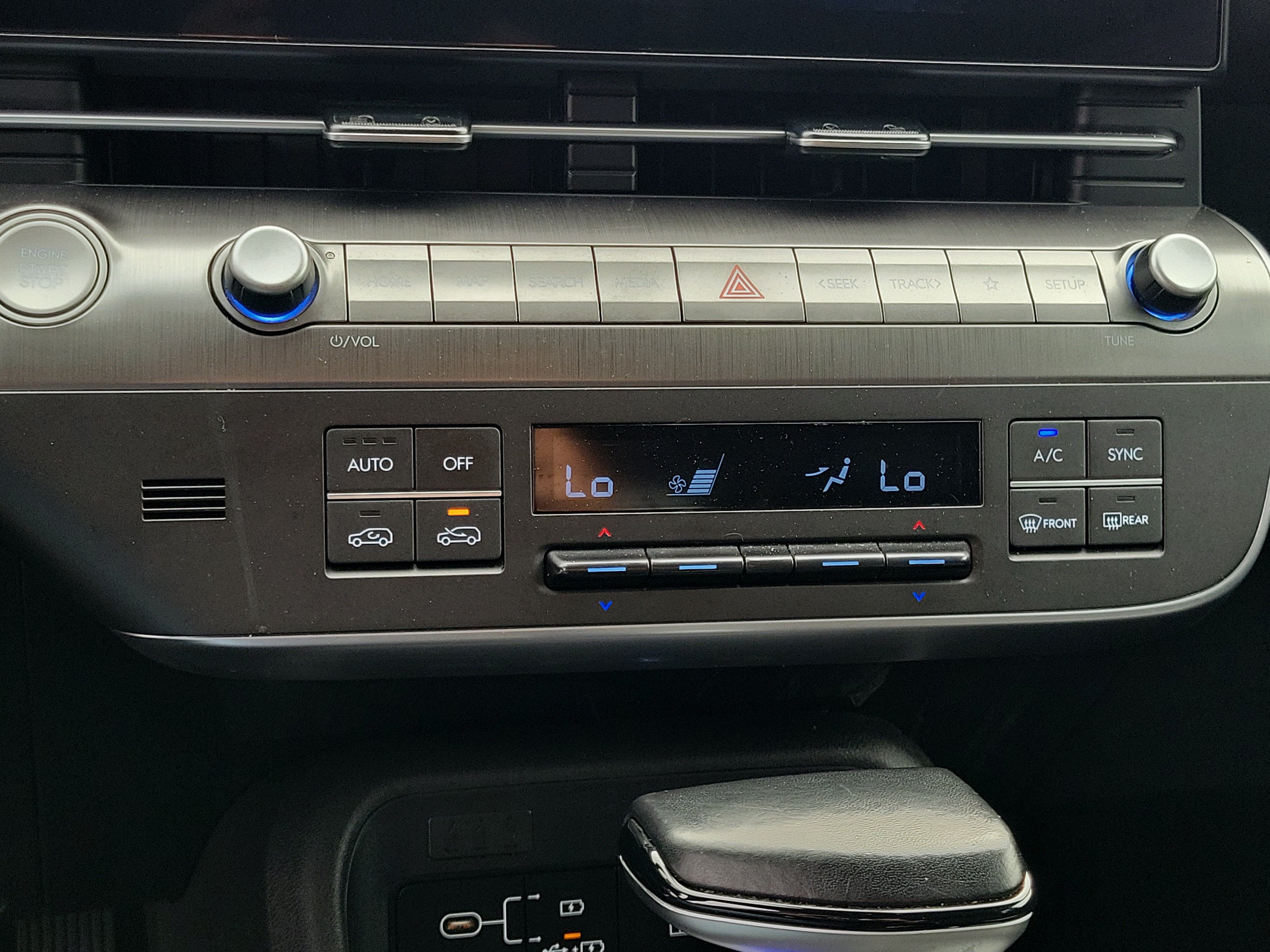 Used 2025 Hyundai Kona SEL AWD/4WD image 27