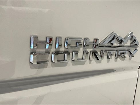 Used 2024 Chevrolet Silverado 1500 High Country AWD/4WD image 26