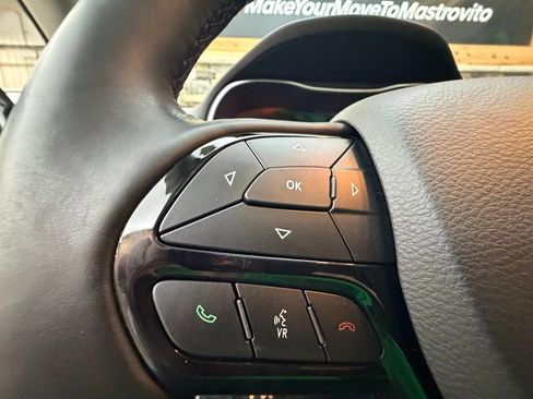 Used 2020 Jeep Cherokee Altitude image 22