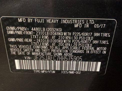 Used 2017 Subaru Forester 2.5i Premium w/ All-Weather Package image 16