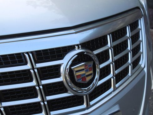 Used 2014 Cadillac XTS Luxury image 42