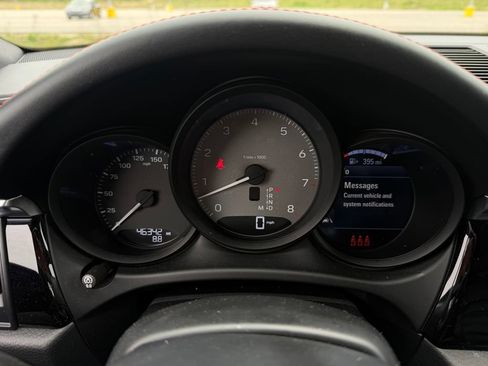 Used 2022 Porsche Macan S AWD/4WD image 16