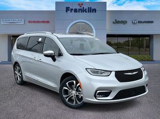 New 2026 Chrysler Pacifica Pinnacle video 1