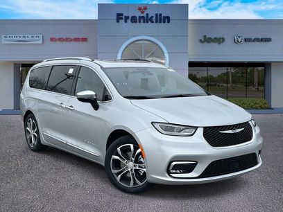 New 2026 Chrysler Pacifica Pinnacle
