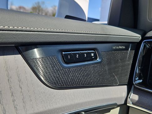 New 2026 Volvo XC90 T8 Ultra w/ Protection Package Premier AWD/4WD image 19