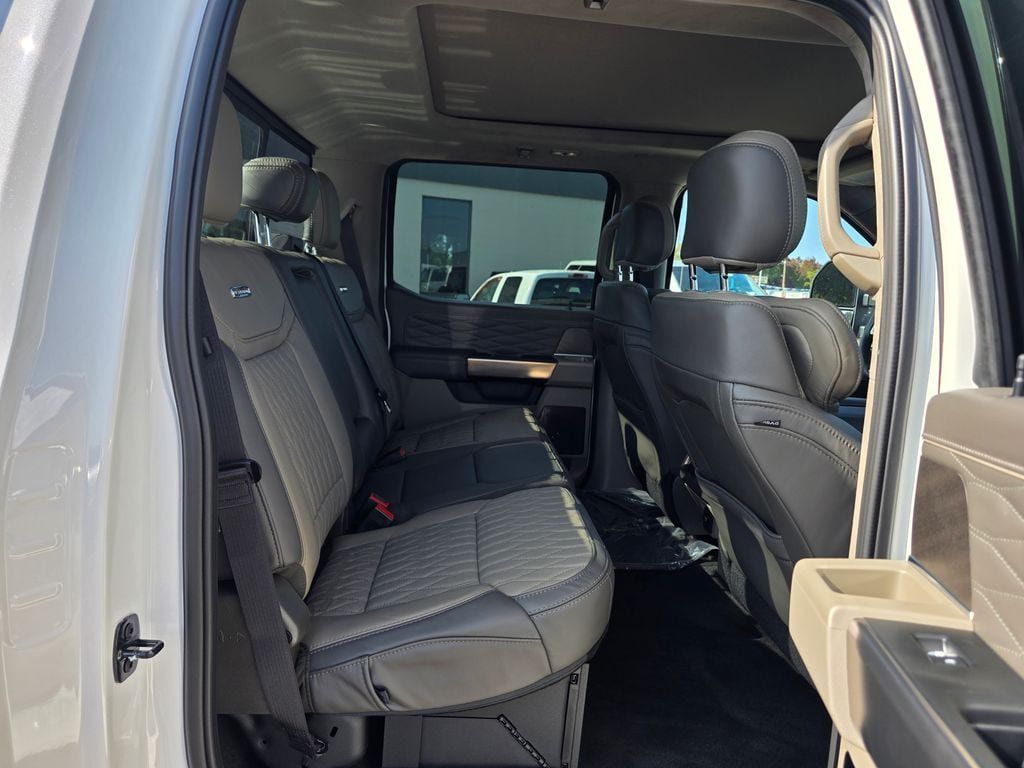 New 2026 Ford F350 Platinum w/ Platinum Plus Package AWD/4WD image 25