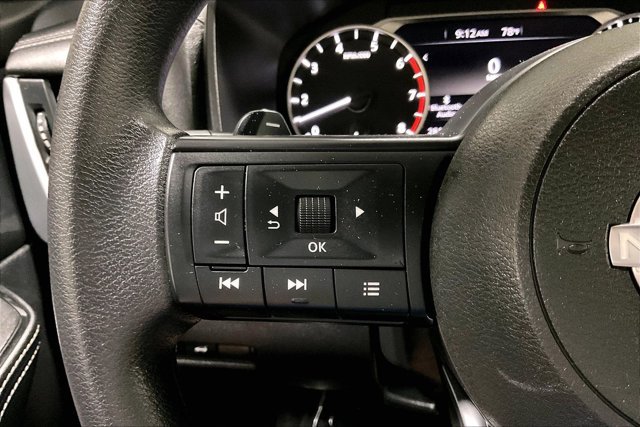 Used 2024 Nissan Rogue SV AWD/4WD image 18