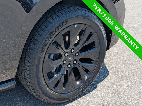 Certified 2025 Ford Expedition Max Platinum w/ Stealth Appearance Package AWD/4WD image 12