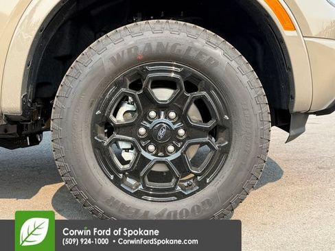 New 2026 Ford Ranger Lariat w/ Black Appearance Package AWD/4WD image 8