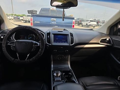 Used 2020 Ford Edge SEL FWD image 12