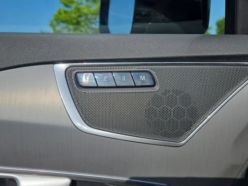 Used 2024 Volvo XC90 B5 Core w/ Protection Package Premier image 22