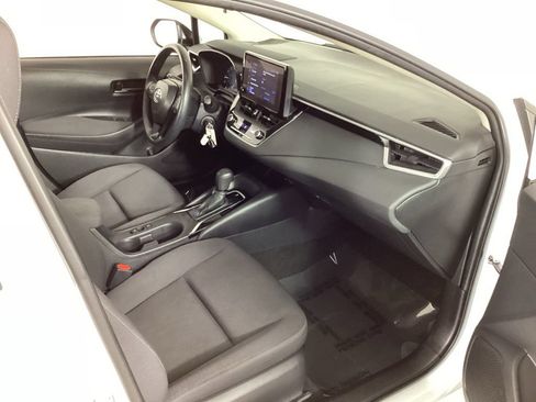 Used 2024 Toyota Corolla LE FWD image 35