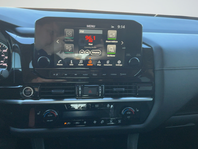 Used 2023 Nissan Pathfinder SL w/ SL Premium Package AWD/4WD image 16