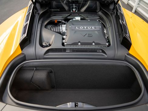 Used 2024 Lotus Emira First Edition image 34