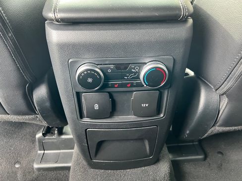 Used 2023 Ford Explorer Limited image 30