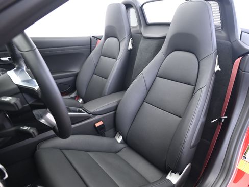 Certified 2025 Porsche 718 Boxster S image 29