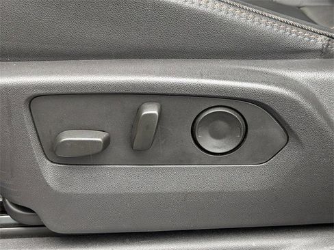 Used 2024 Chevrolet Silverado 2500 High Country w/ High Country Premium Package image 23