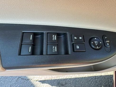 Used 2015 Honda Accord EX-L image 25