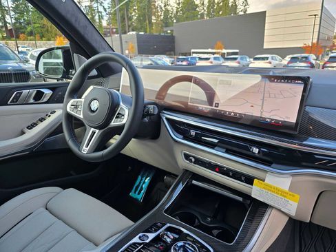 New 2026 BMW X5 M60i image 12