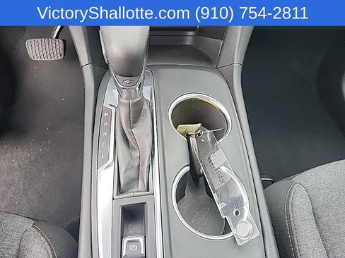 Used 2022 Chevrolet Equinox LT FWD image 5