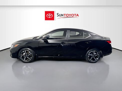 Used 2025 Nissan Sentra SV w/ All-Weather Package FWD image 7