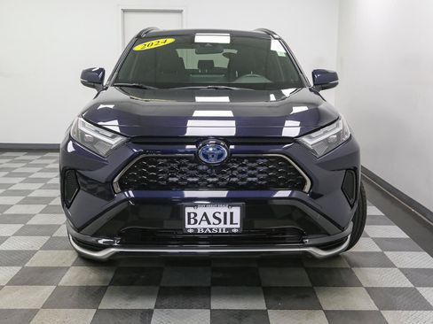 Used 2024 Toyota RAV4 SE w/ Weather & Moonroof Package AWD/4WD image 3
