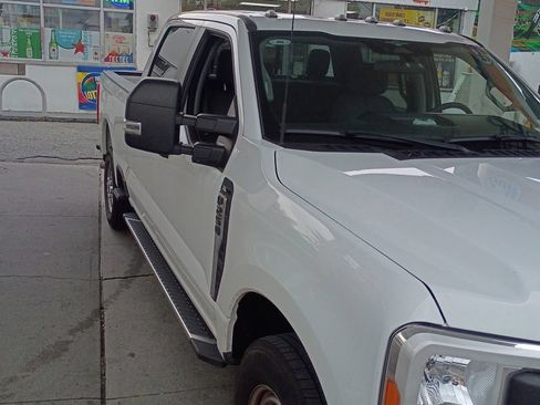 Used 2023 Ford F250 XL w/ XL Chrome Package RWD image 5